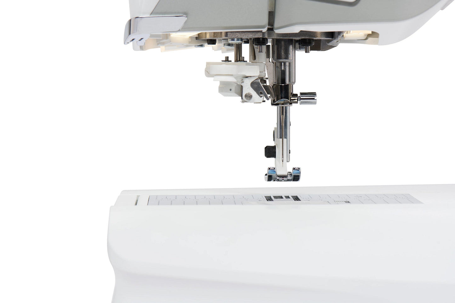 HUSQVARNA VIKING DESIGNER RUBY 90