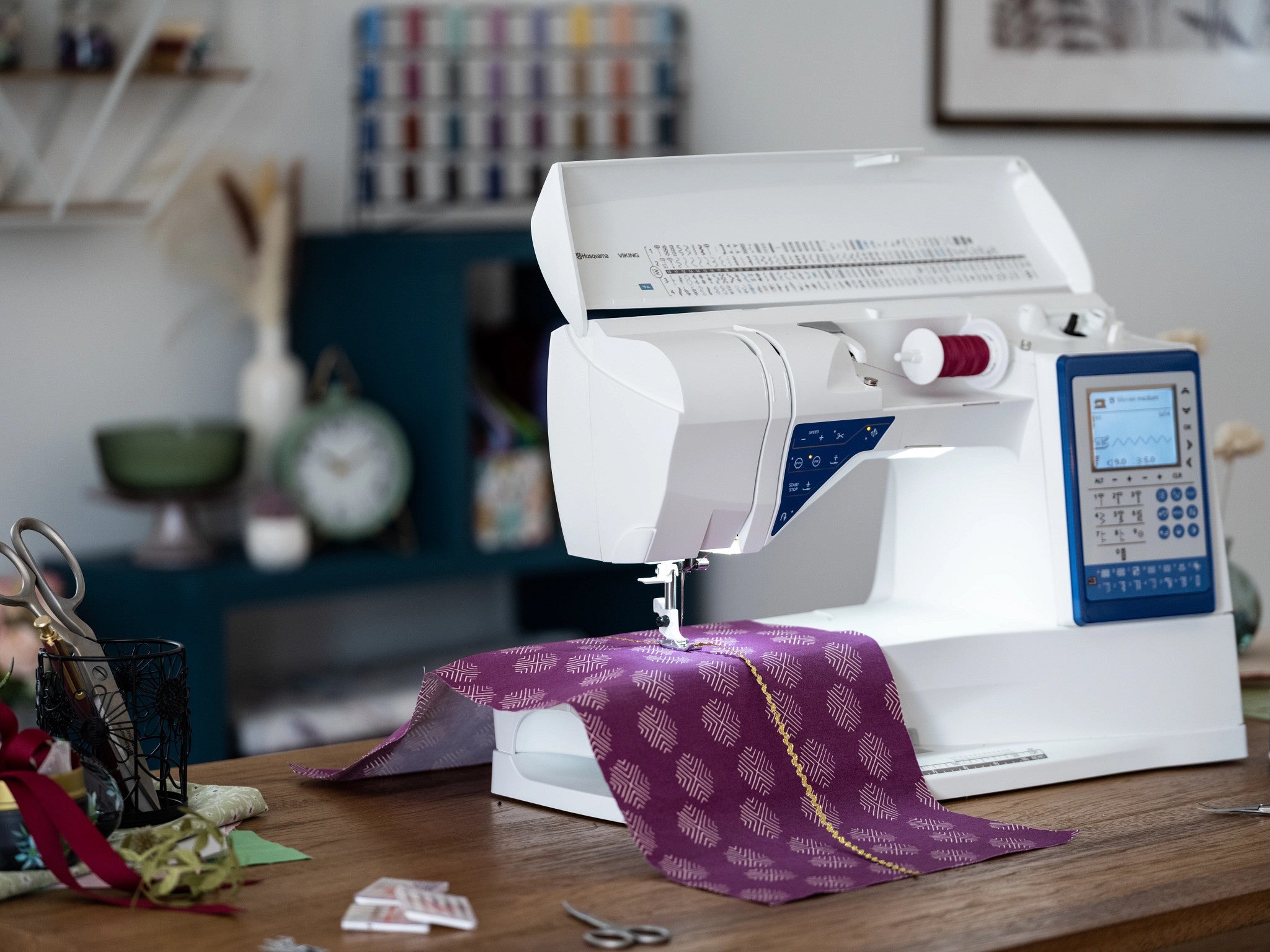 アンティークミシン台　ハスクバーナ　サファイア HUSQVARNA® VIKING® SAPPHIRE™ 930 – Sew & Sews Inc.